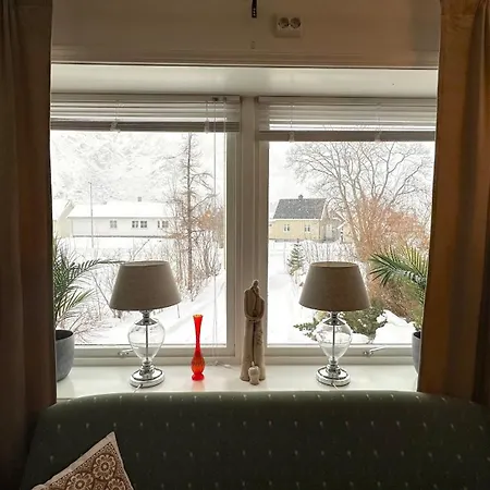 샬레 Nonstinden View Lofoten 발스타드