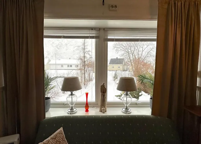 Dağ evi Nonstinden View Lofoten Ballstad