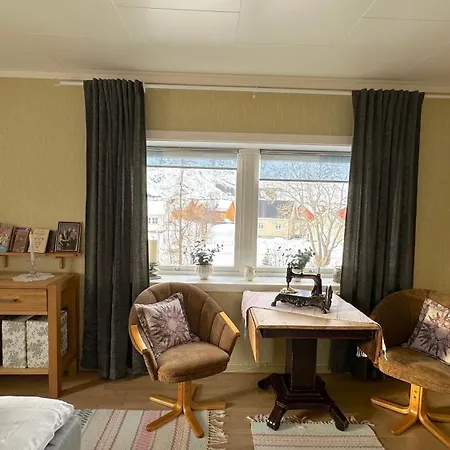 Chaleter Nonstinden View Lofoten *