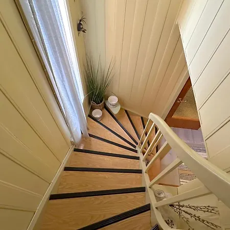 Chaleter Nonstinden View Lofoten